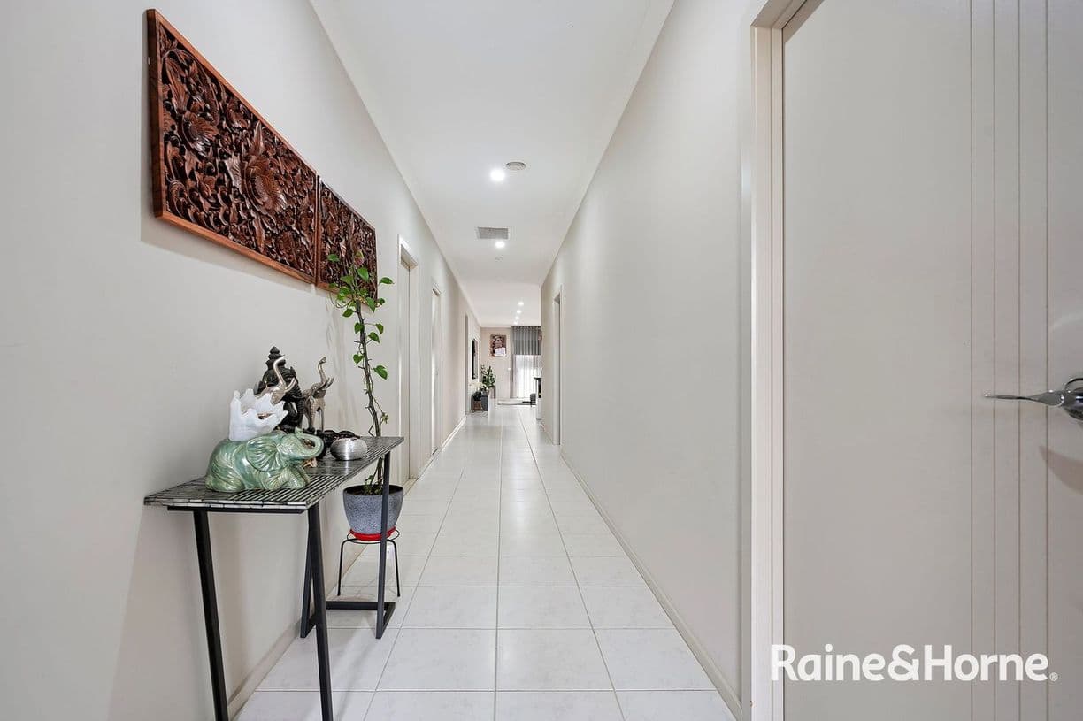 30 Hartleigh Street, Clyde, VIC 3978, Clyde - Thumbnail 2