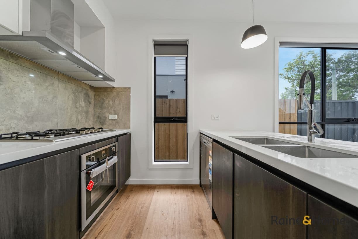 13 Hudson Street, Cranbourne, VIC 3977, Under Offerunder Offerunder Offerunder Offerunder Offerunder Offerunder Offerunder Offerunder Offerunder Offerunder Offerunder Offerunder Offerunder Offerunder Offerunder Offerunder Offer - Thumbnail 7