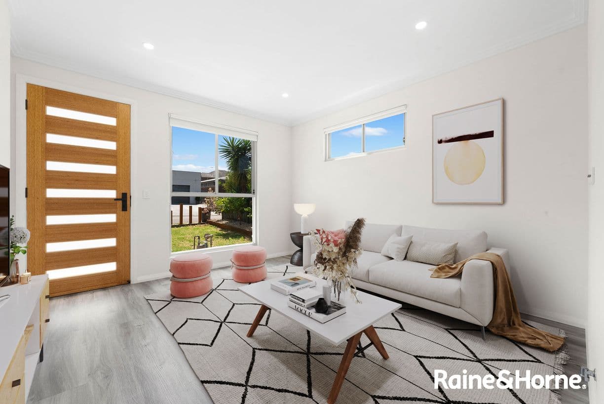 1/33 Parer Avenue, Middleton Grange, NSW 2171, Middleton Grange - Image 1