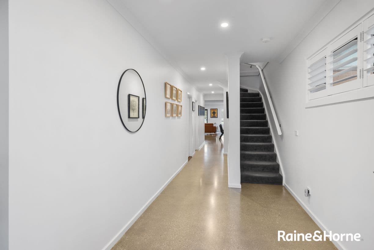 4 Waters Way, Hillside, VIC 3037, Hillside - Thumbnail 2