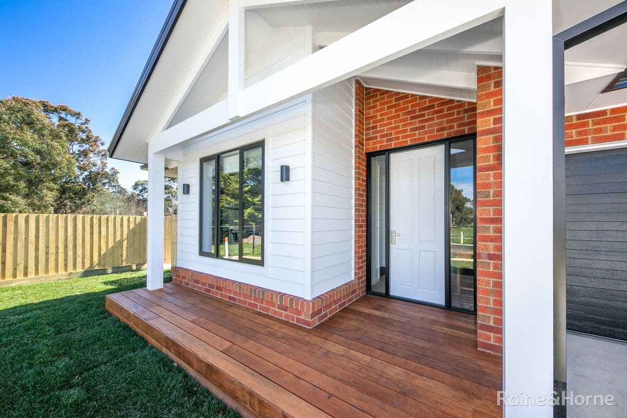39 Snell Drive, Gisborne, VIC 3437, Gisborne - Thumbnail 2