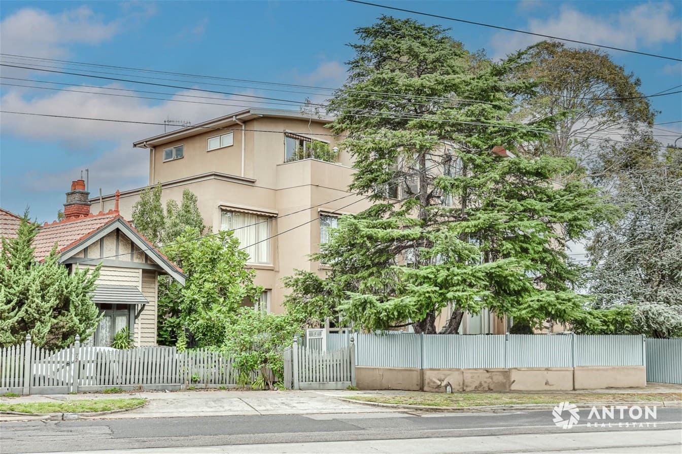 2/66 High Street South Kew,  - Image 1