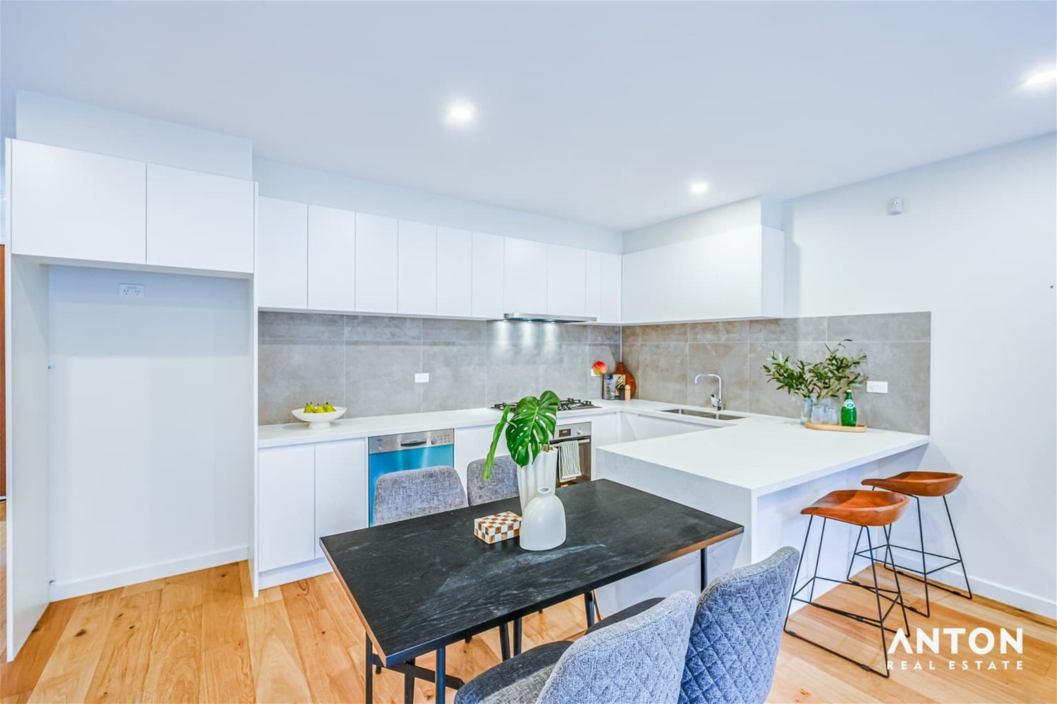 131C Lawrence Road Mount Waverley,  - Thumbnail 8