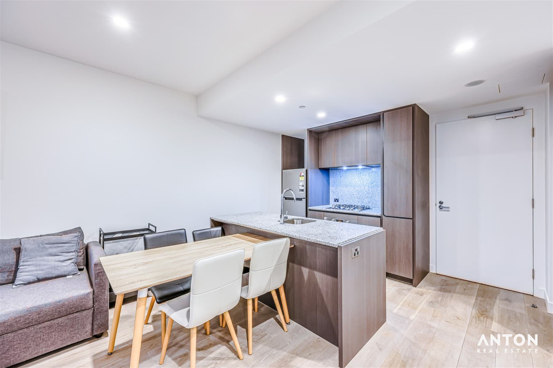 3710/160 Victoria Street CARLTON,  - Thumbnail 4