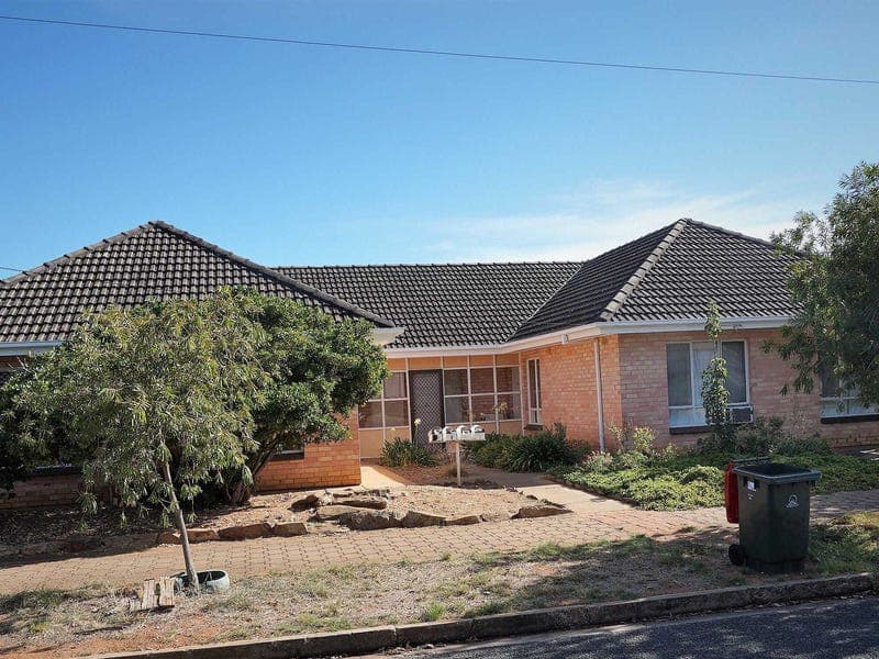 4/2 Donald Street, Salisbury SA 5108 - Image 1