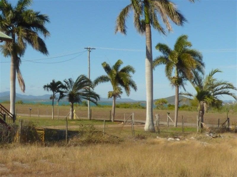 38 Wentworth Street BOWEN, QLD, Bowen - Thumbnail 4