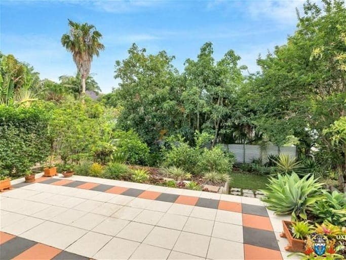 32 Teesdale Street CORINDA, QLD, Corinda - Thumbnail 4