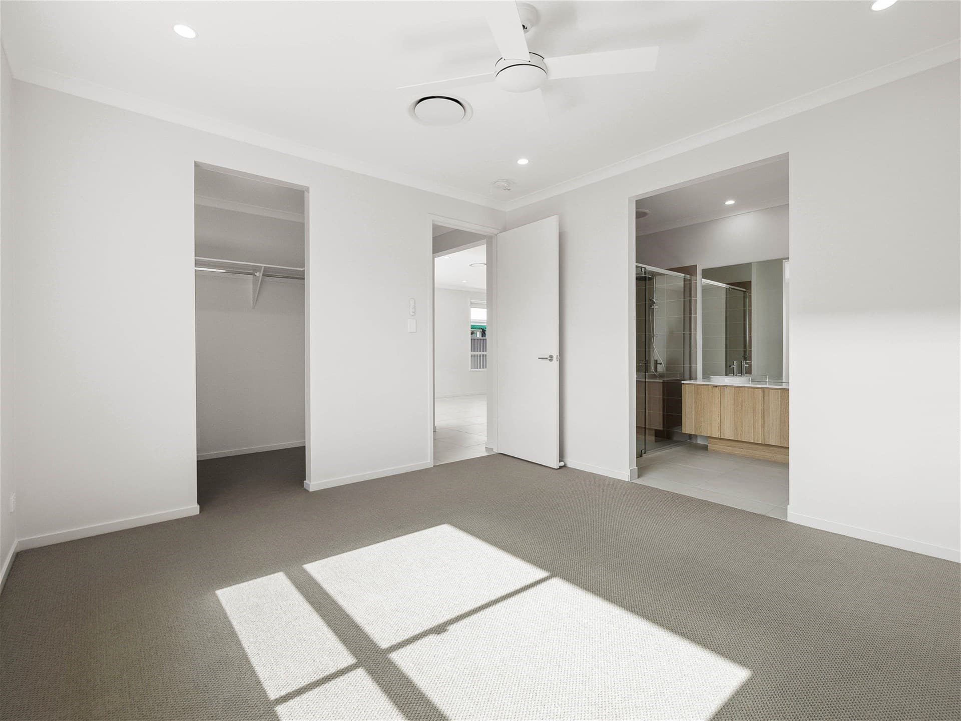 66 Tomaree Road WHITE ROCK, QLD, White Rock - Thumbnail 3