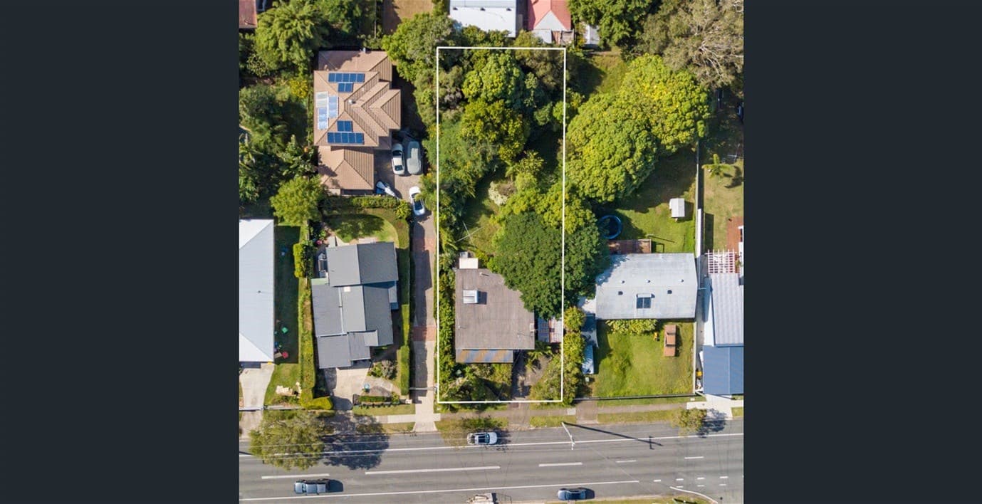 87 Turpin Road LABRADOR, QLD, Labrador - Thumbnail 2