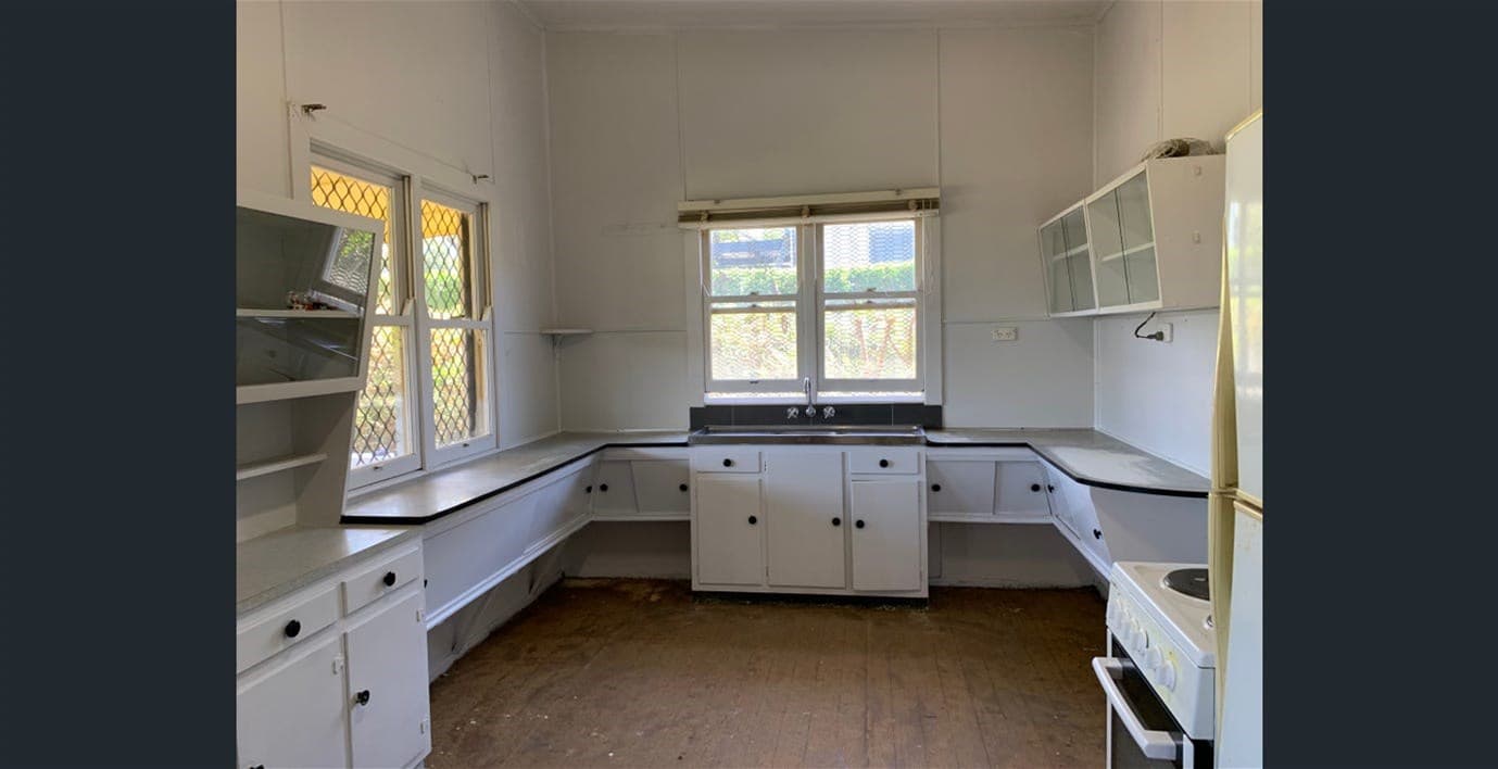 87 Turpin Road LABRADOR, QLD, Labrador - Thumbnail 7