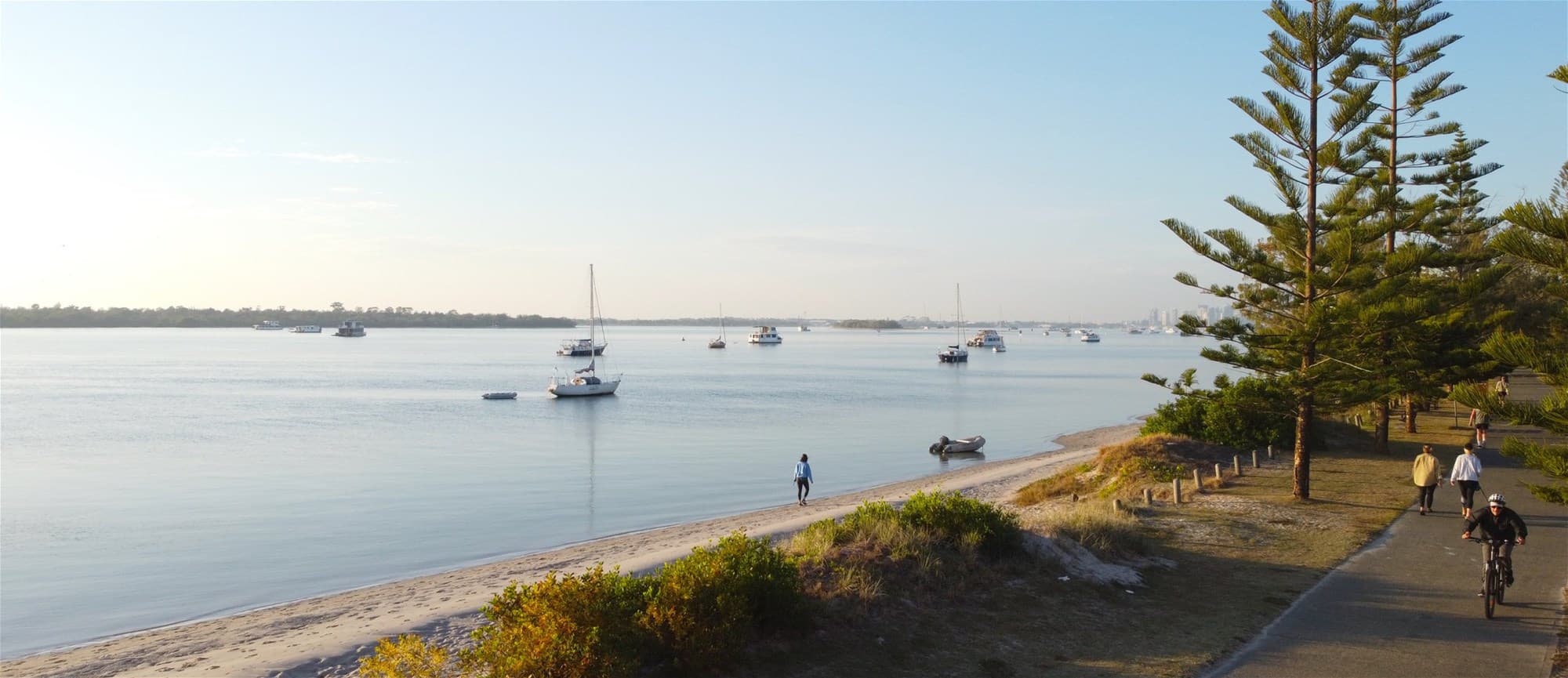 LABRADOR, QLD, Labrador - Thumbnail 3