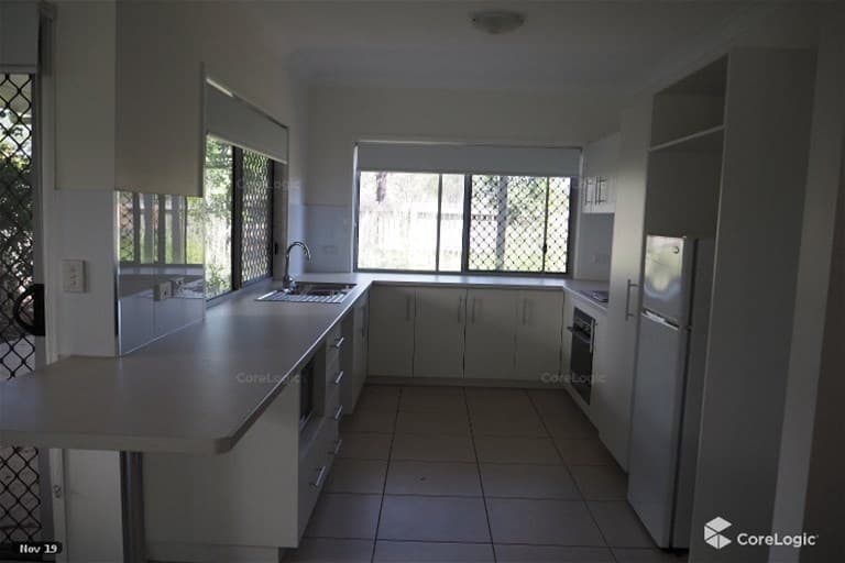 3 Matheson Court MIDDLEMOUNT, QLD, Middlemount - Thumbnail 2