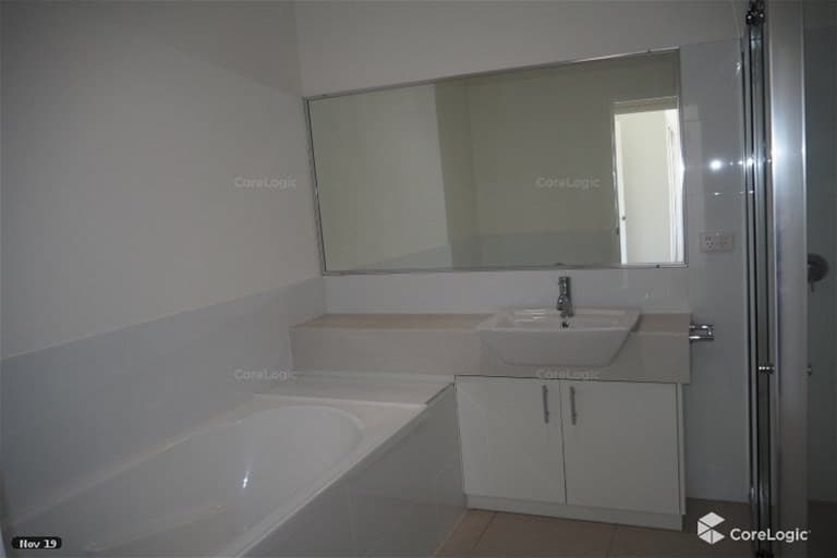 3 Matheson Court MIDDLEMOUNT, QLD, Middlemount - Thumbnail 4