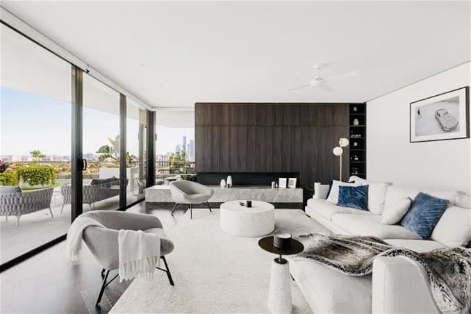 SURFERS PARADISE, QLD, Surfers Paradise - Image 1