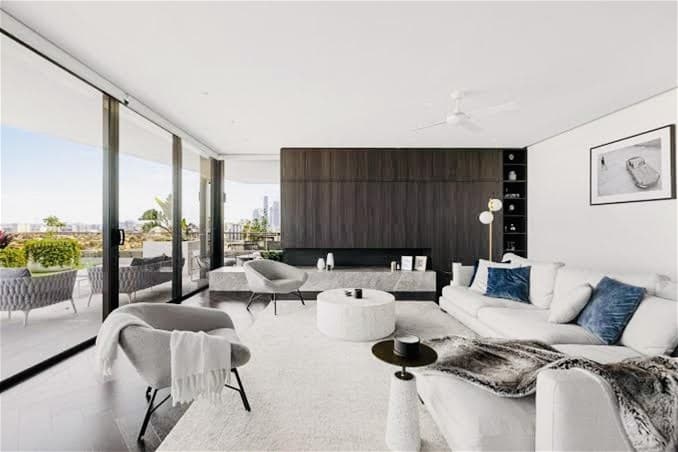SURFERS PARADISE, QLD, Surfers Paradise - Thumbnail 2