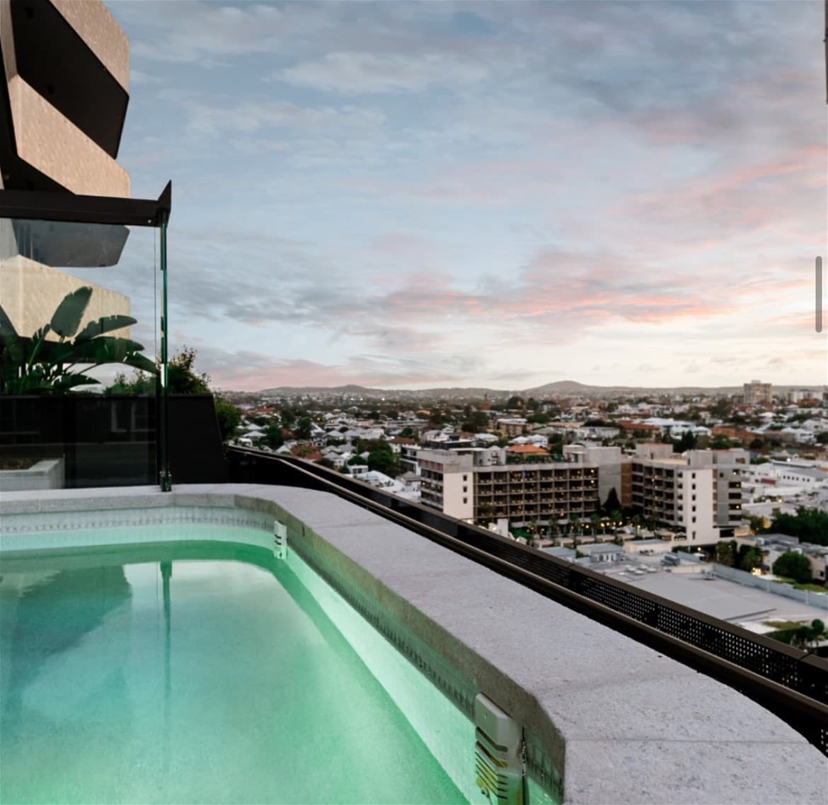 SURFERS PARADISE, QLD, Surfers Paradise - Thumbnail 3