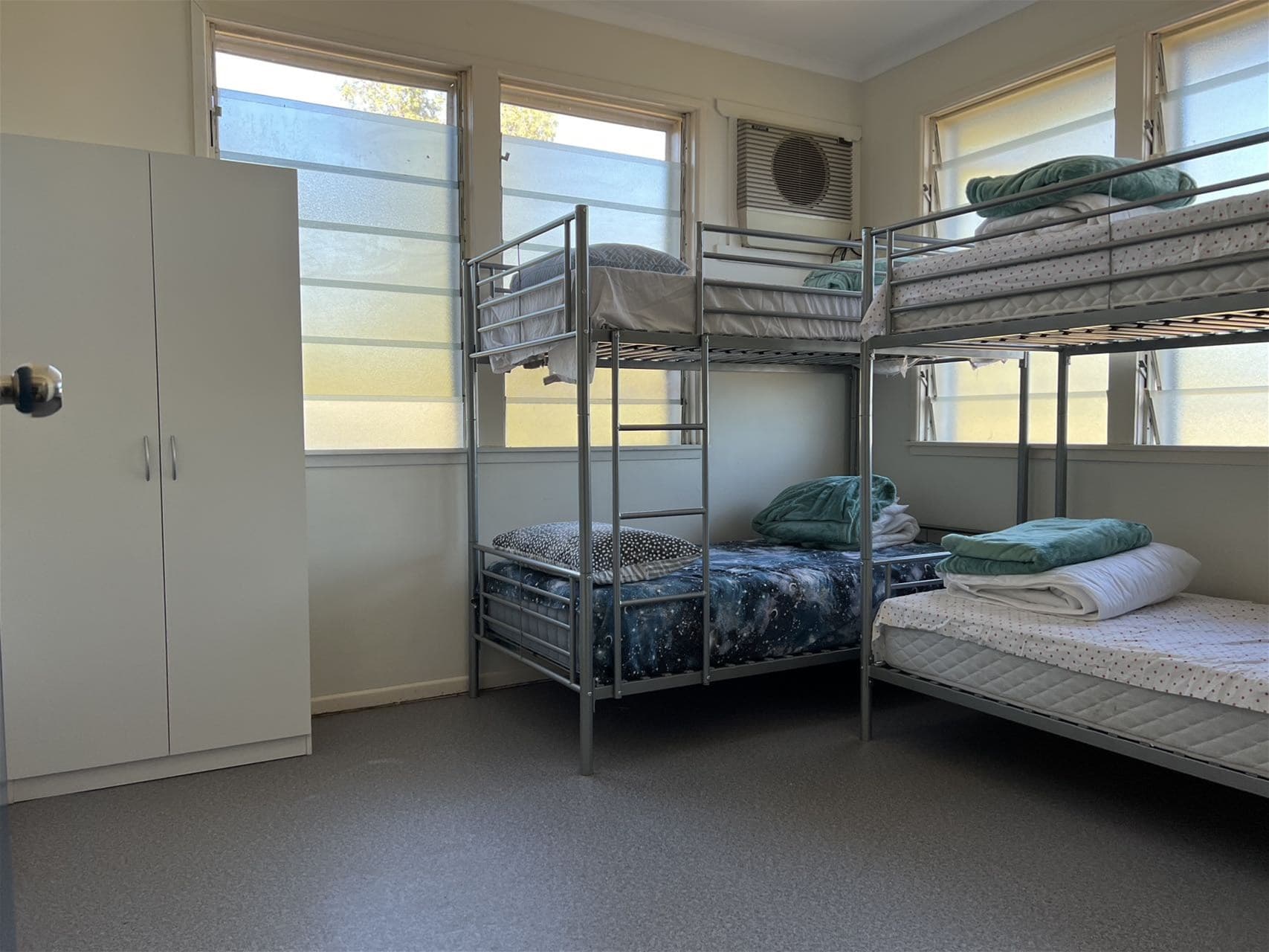 7 Sullivan Street EMERALD, QLD, Emerald - Thumbnail 7