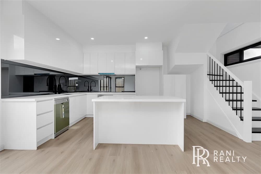87 John Street GLENROY, VIC, Glenroy - Thumbnail 3