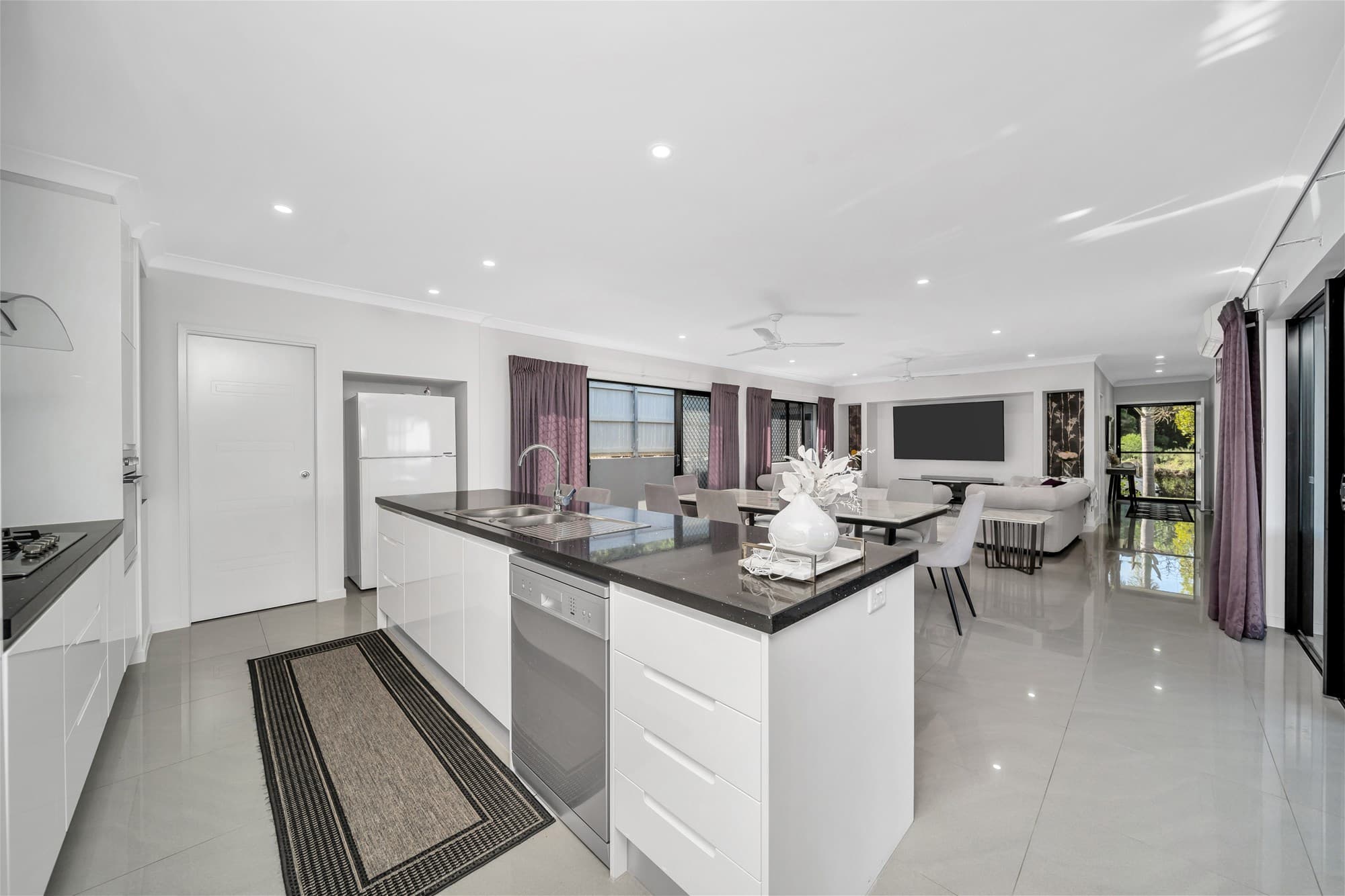 19 Turanga Rise MOUNT SHERIDAN, QLD, Mount Sheridan - Thumbnail 4