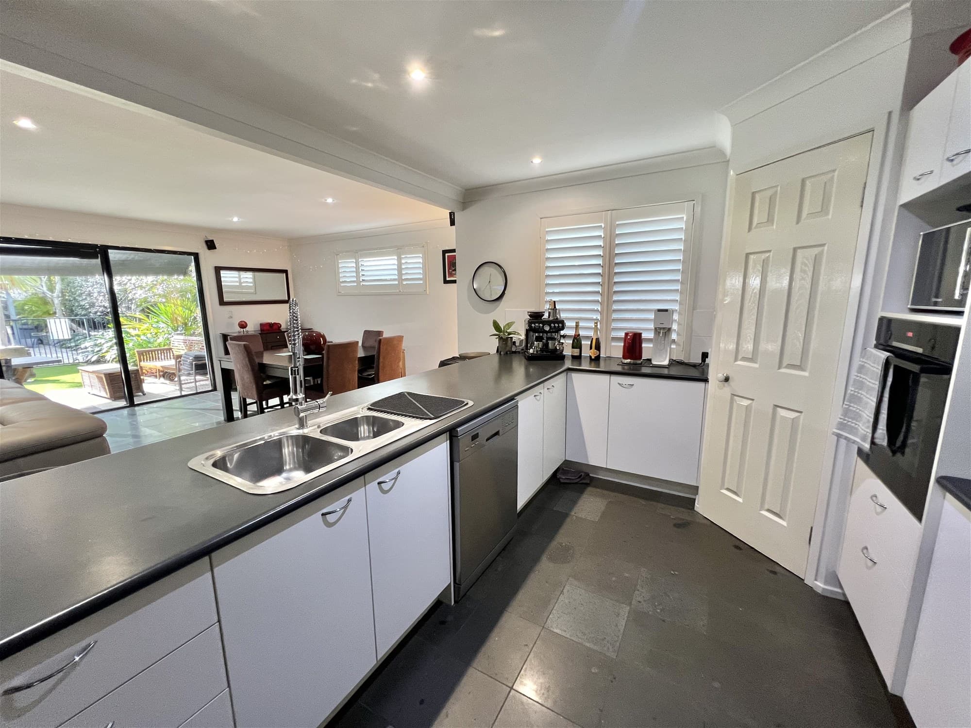 29 Pacific Avenue MIAMI, QLD, Miami - Thumbnail 5