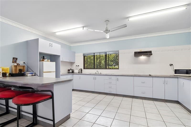 7 Coyle Street KURRIMINE BEACH, QLD, Kurrimine Beach - Thumbnail 4