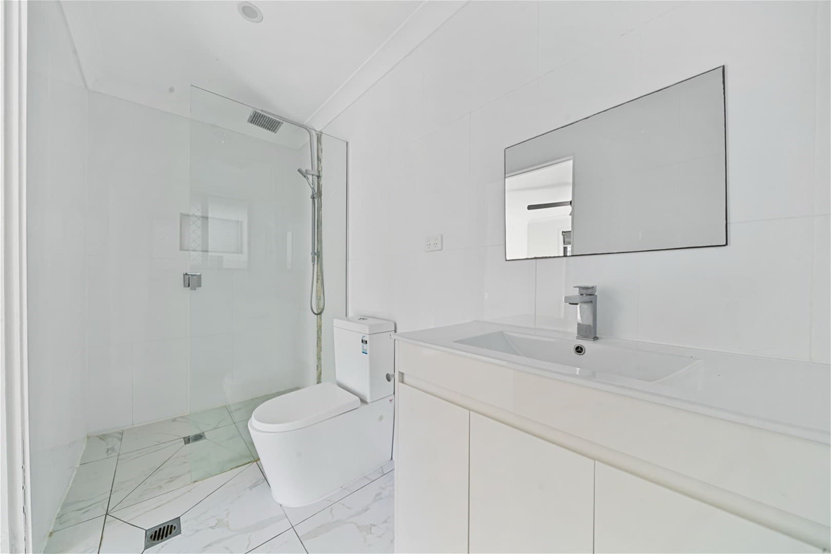 6 Viewbank Court BEENLEIGH, QLD, Beenleigh - Thumbnail 6