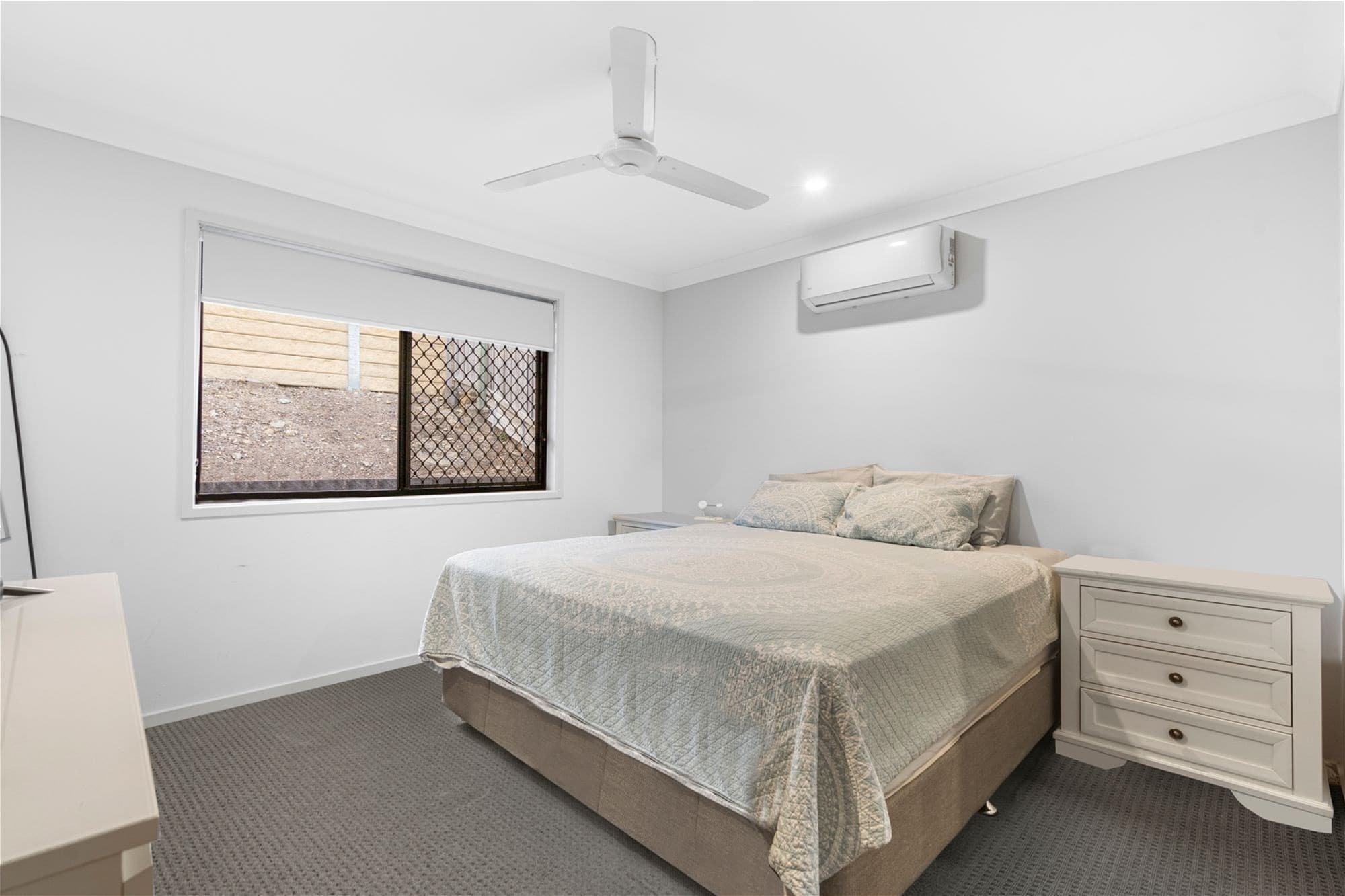 20 Samford Drive HOLMVIEW, QLD, Holmview - Thumbnail 2