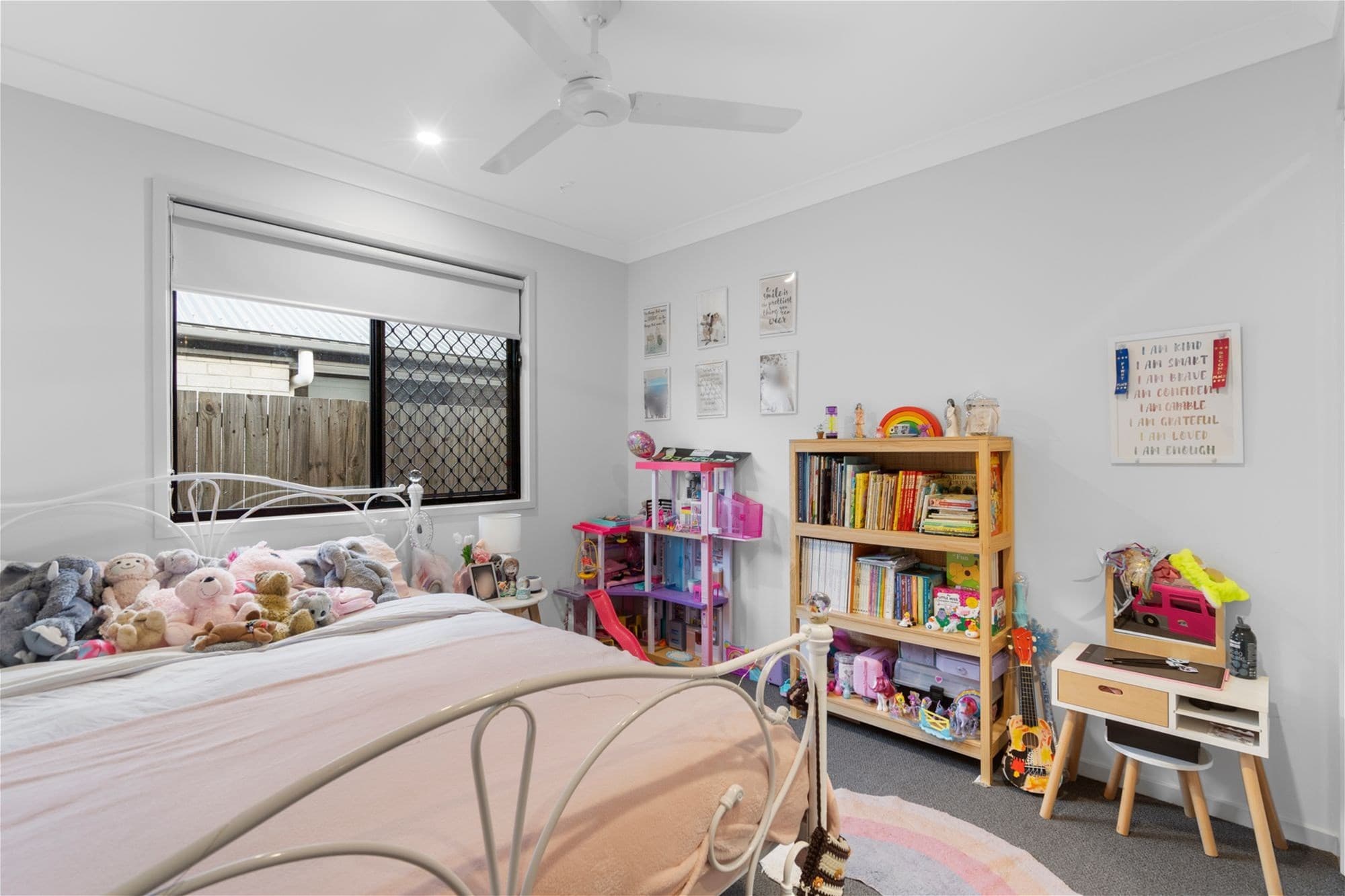 20 Samford Drive HOLMVIEW, QLD, Holmview - Thumbnail 4
