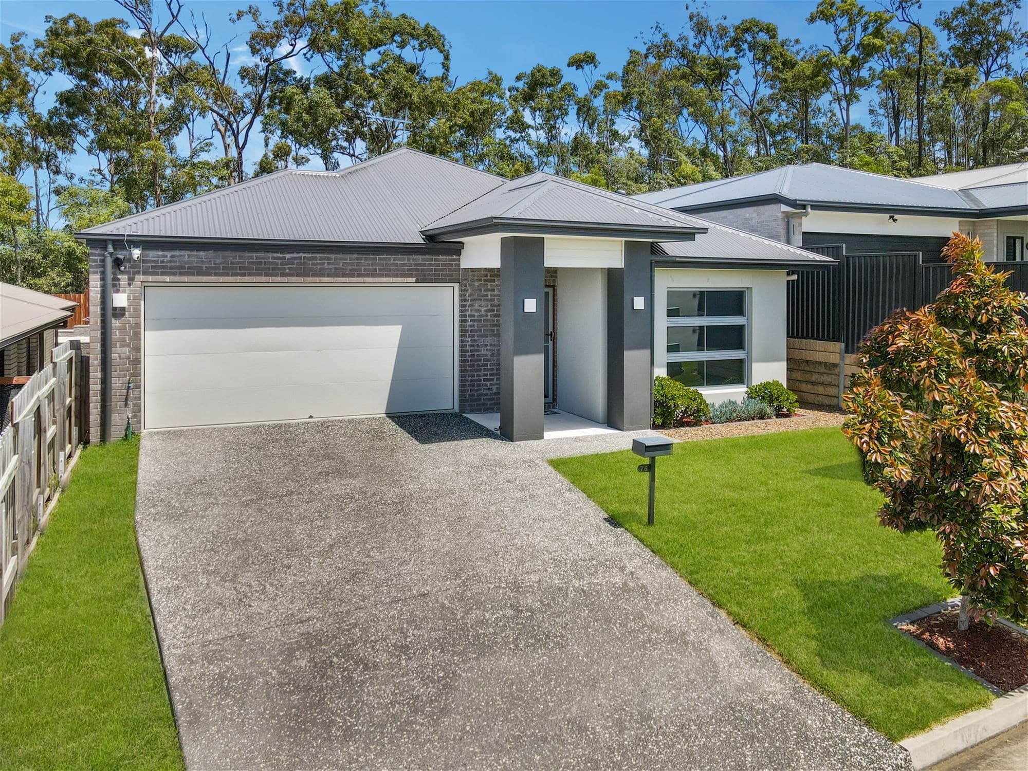 76 Samford Drive HOLMVIEW, QLD, Holmview - Image 1