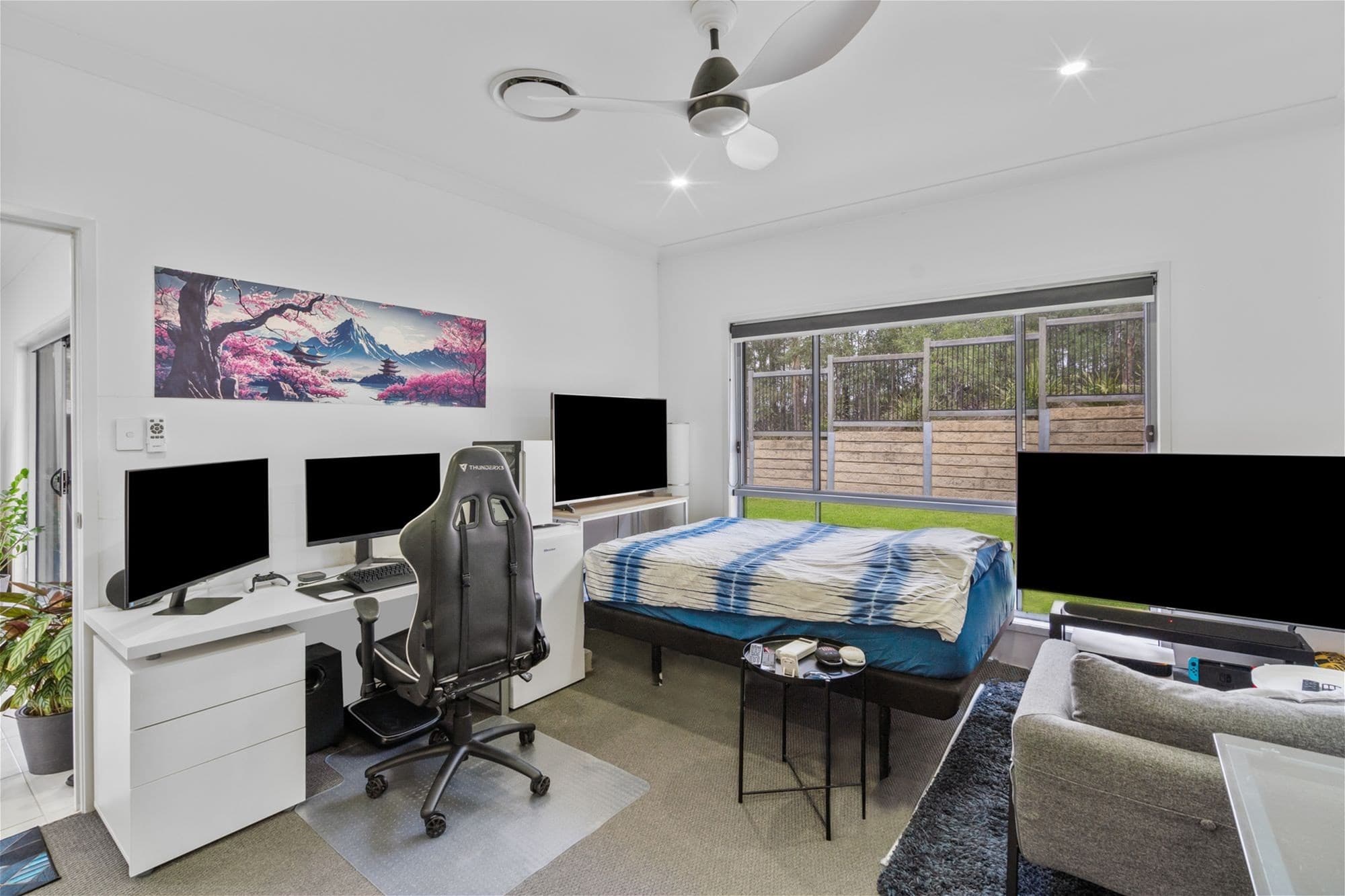 76 Samford Drive HOLMVIEW, QLD, Holmview - Thumbnail 2
