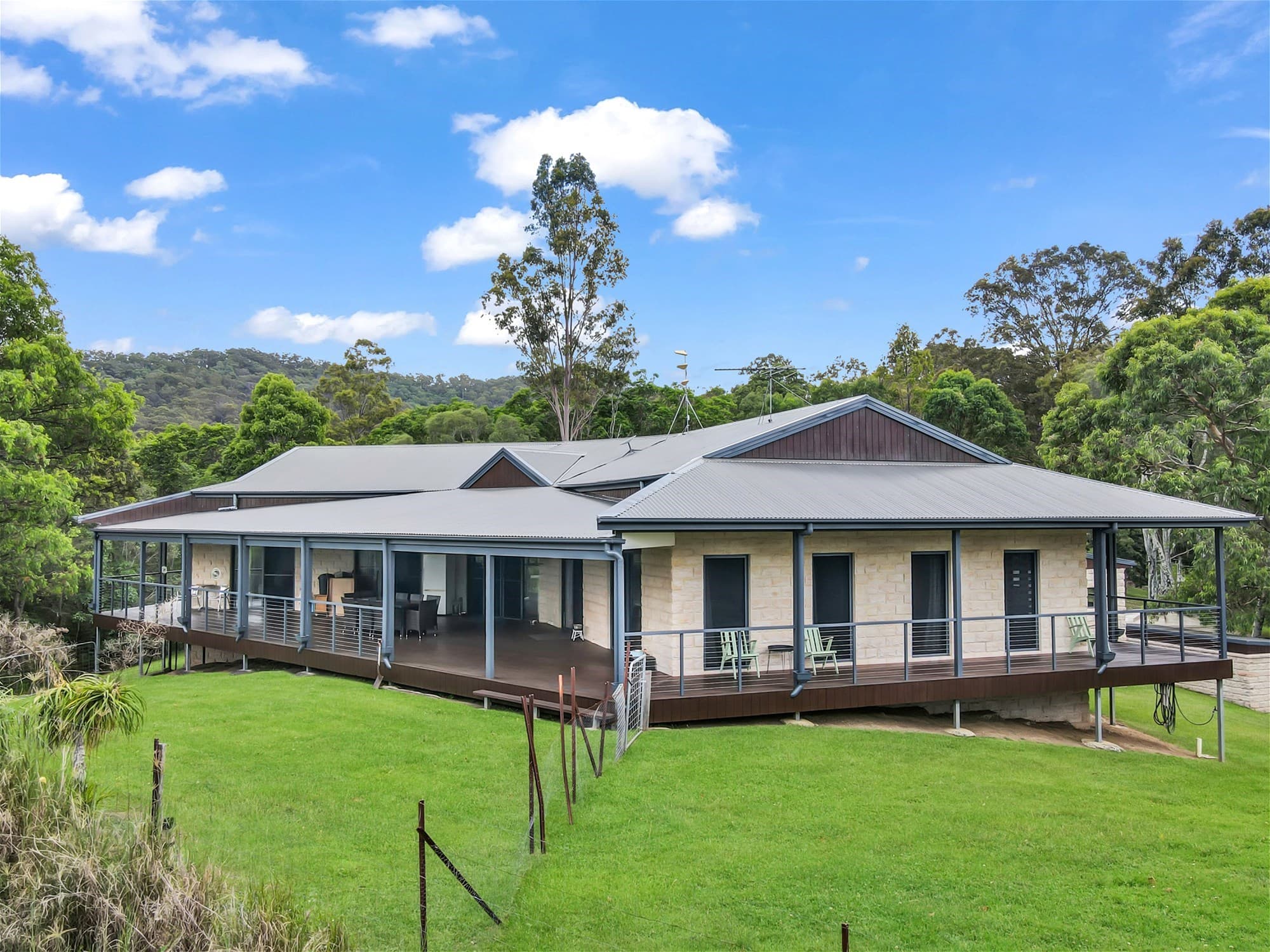 5 Kelso Court CLEAR MOUNTAIN, QLD, Clear Mountain - Thumbnail 2