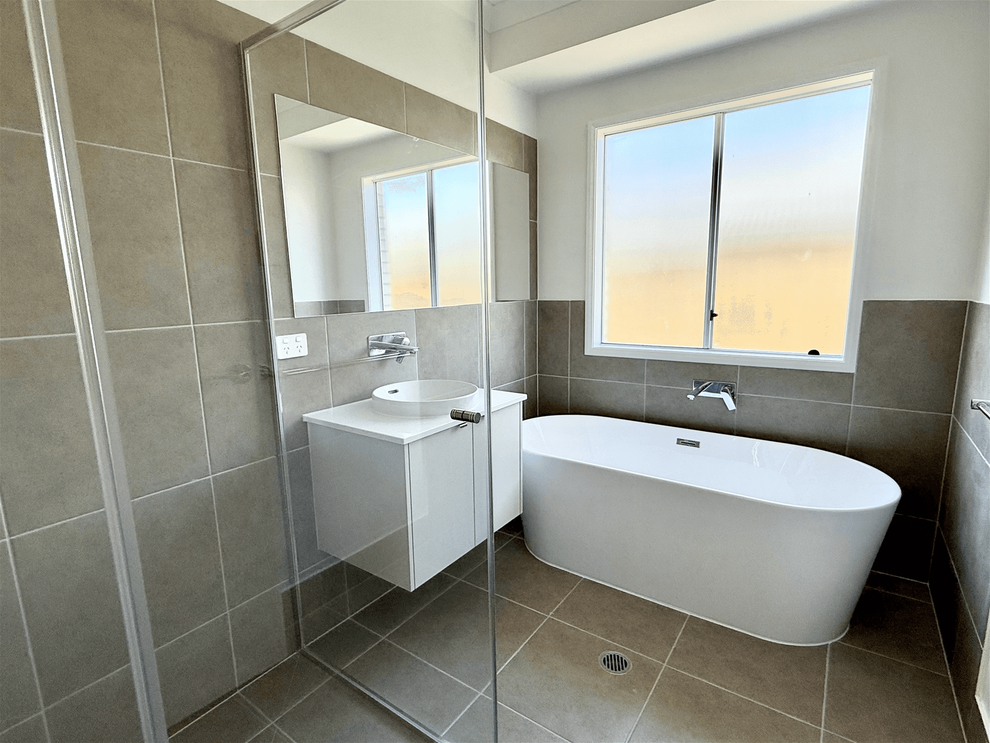 64 Tomaree Road WHITE ROCK, QLD, White Rock - Thumbnail 2