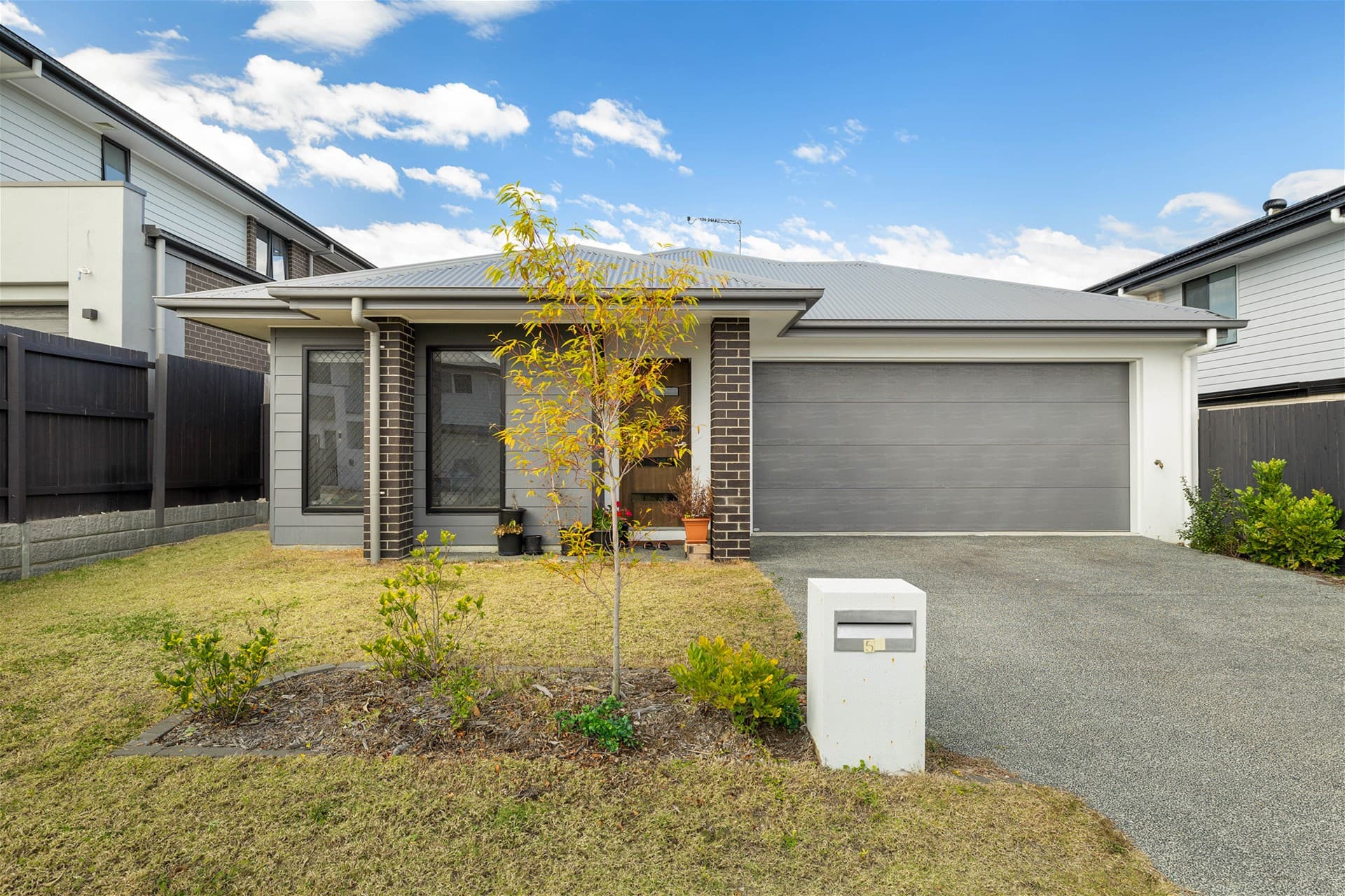 51 Carbeen Circuit SPRINGFIELD, QLD, Springfield - Image 1