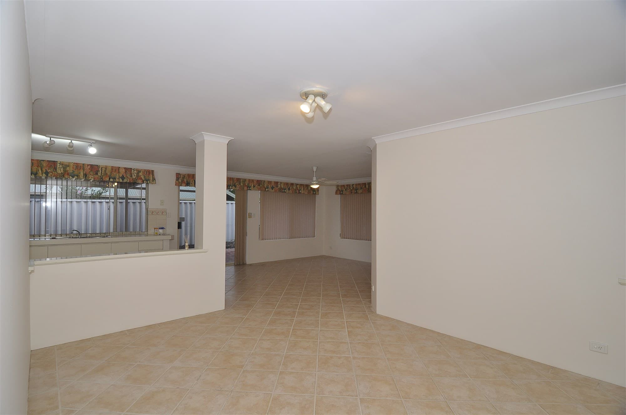 9 Bree Close ATWELL, WA, Atwell - Thumbnail 5
