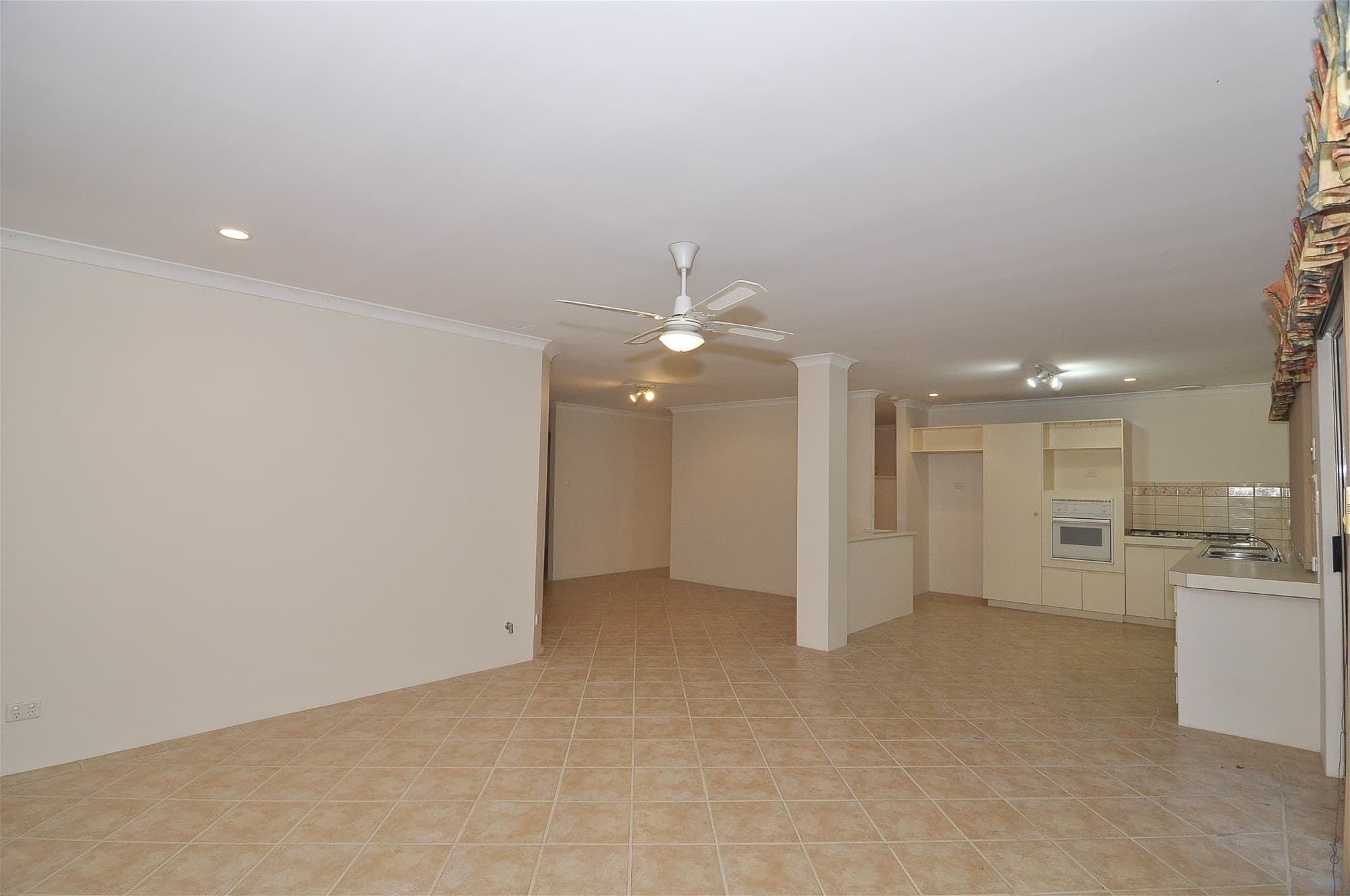 9 Bree Close ATWELL, WA, Atwell - Thumbnail 7