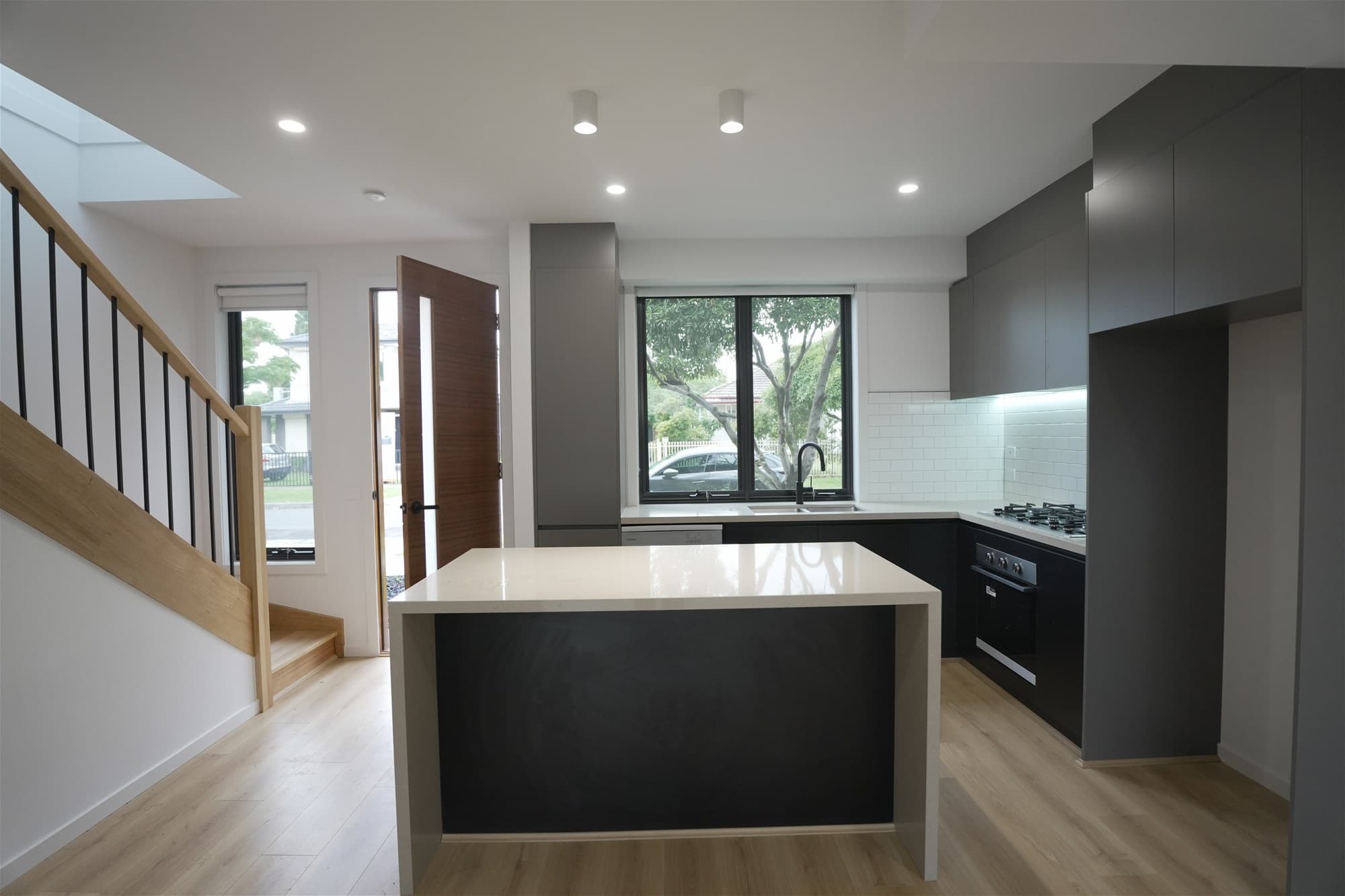 2/96  Darnley Street BRAYBROOK, VIC, Braybrook - Thumbnail 3