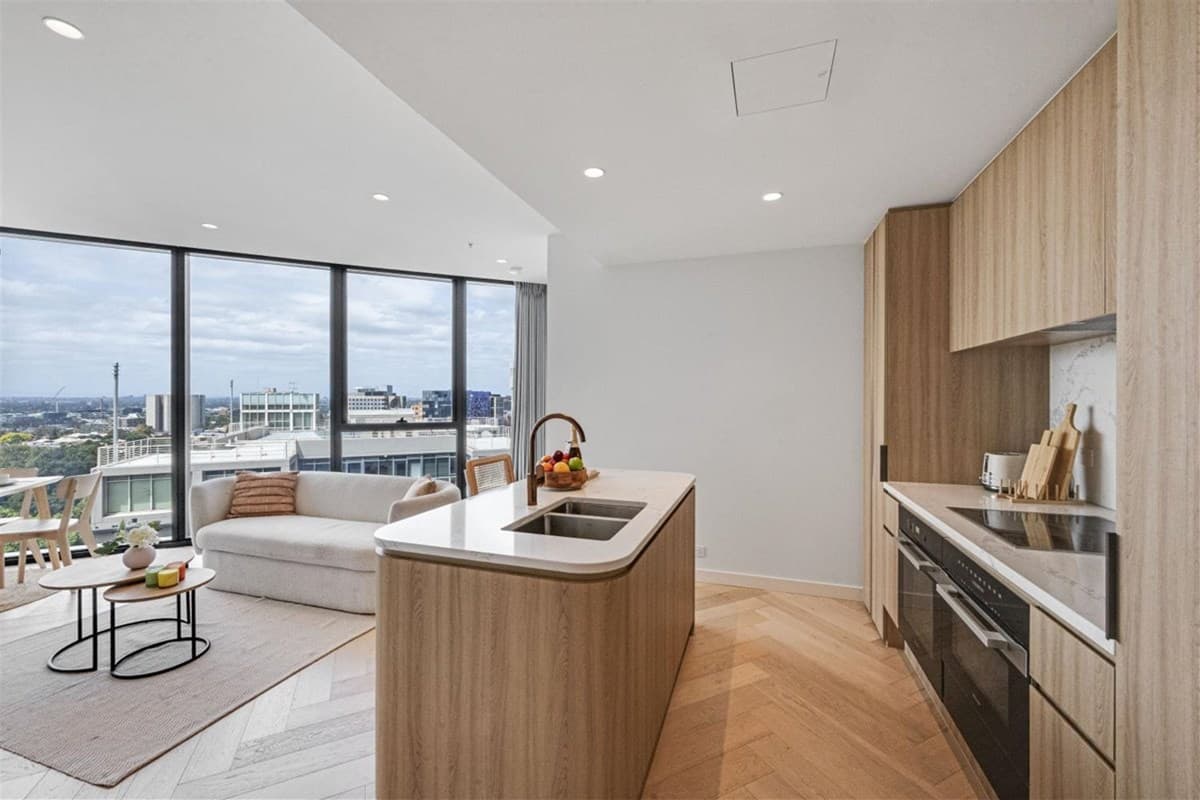 1402/63 La Trobe Street  MELBOURNE, VIC, Melbourne - Thumbnail 5