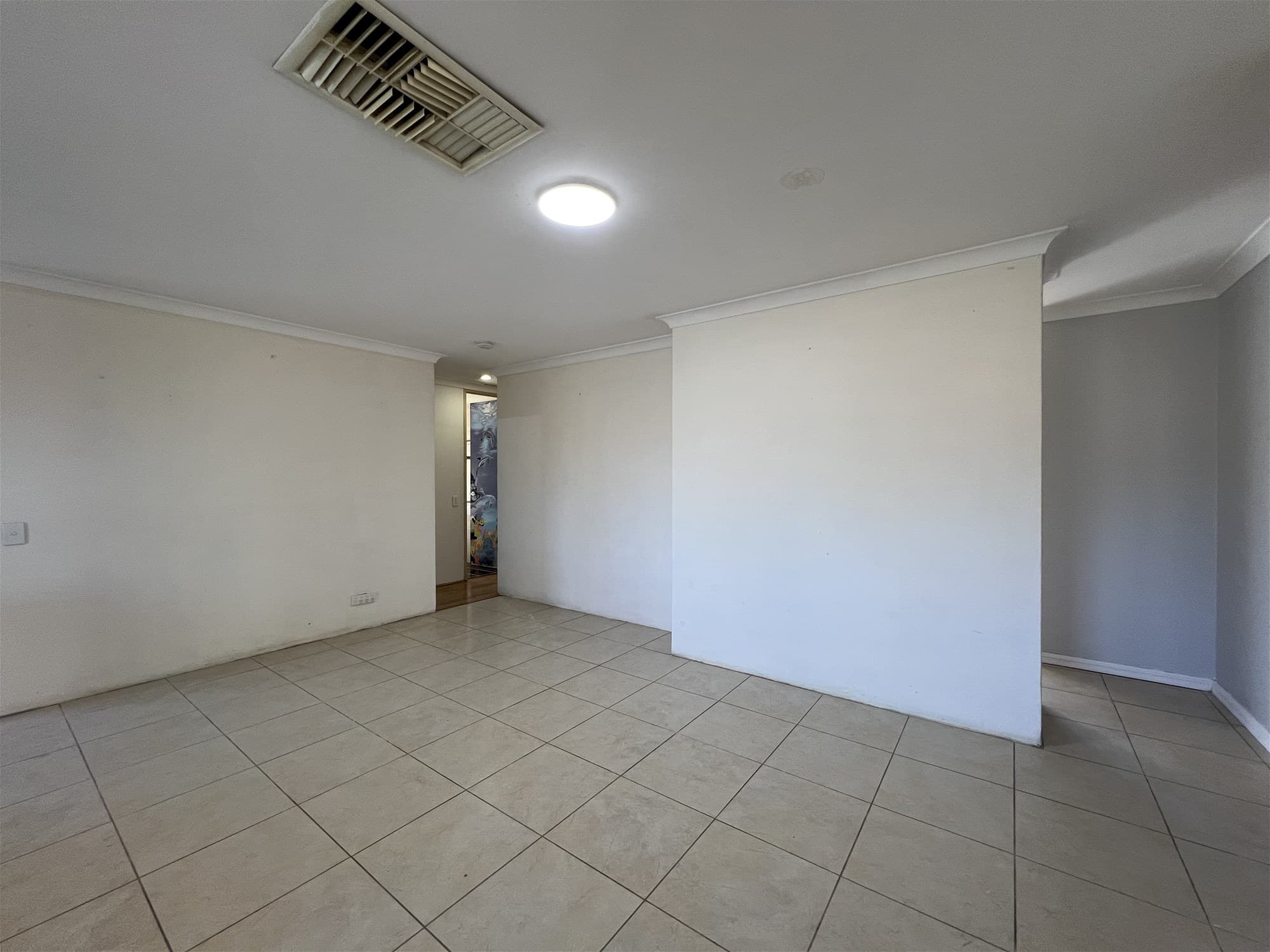 2 Camden Court THORNLIE, WA, Thornlie - Thumbnail 4