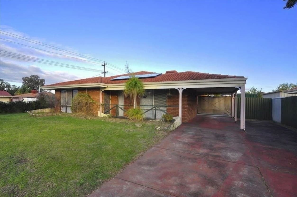 2 Camden Court THORNLIE, WA, Thornlie - Image 1