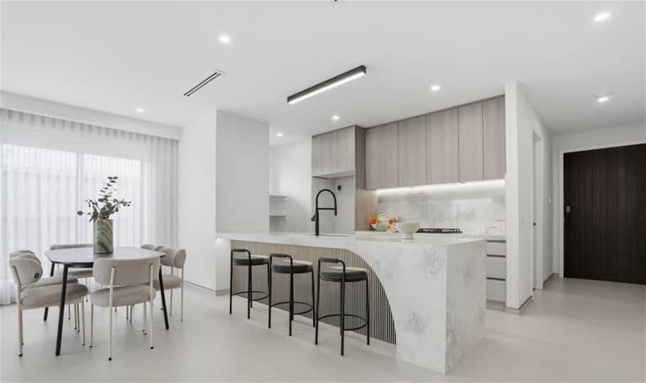 10 Kurrajong Road MICKLEHAM, VIC, Mickleham - Thumbnail 2