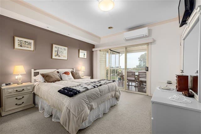 SURFERS PARADISE, QLD, Surfers Paradise - Thumbnail 3