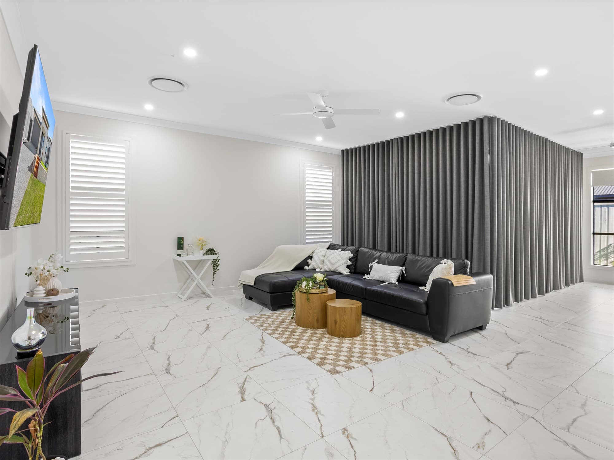 44 Highbury Court GREENBANK, QLD, Greenbank - Thumbnail 7