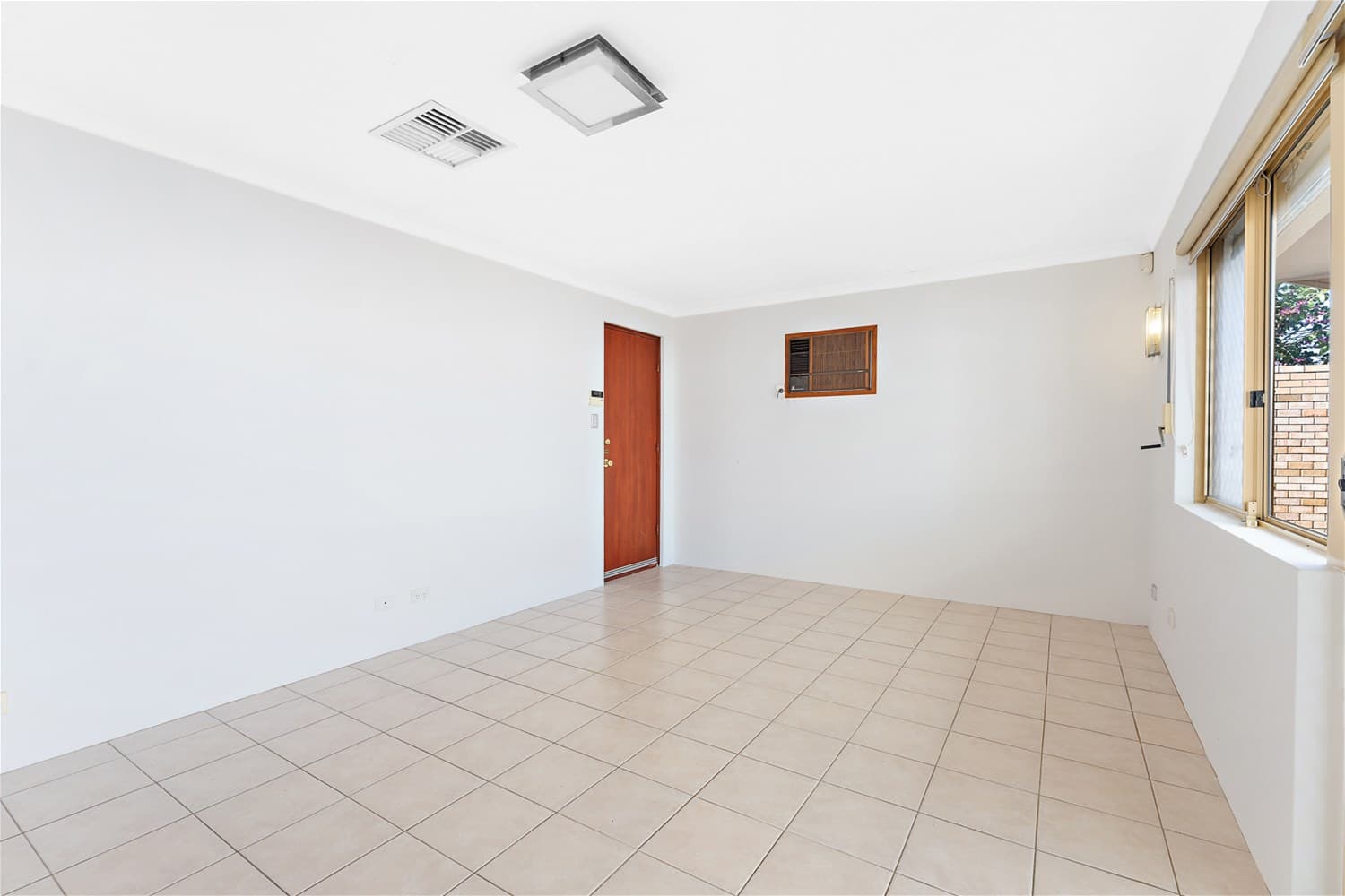 9/6 Lester Drive THORNLIE, WA, Thornlie - Thumbnail 3