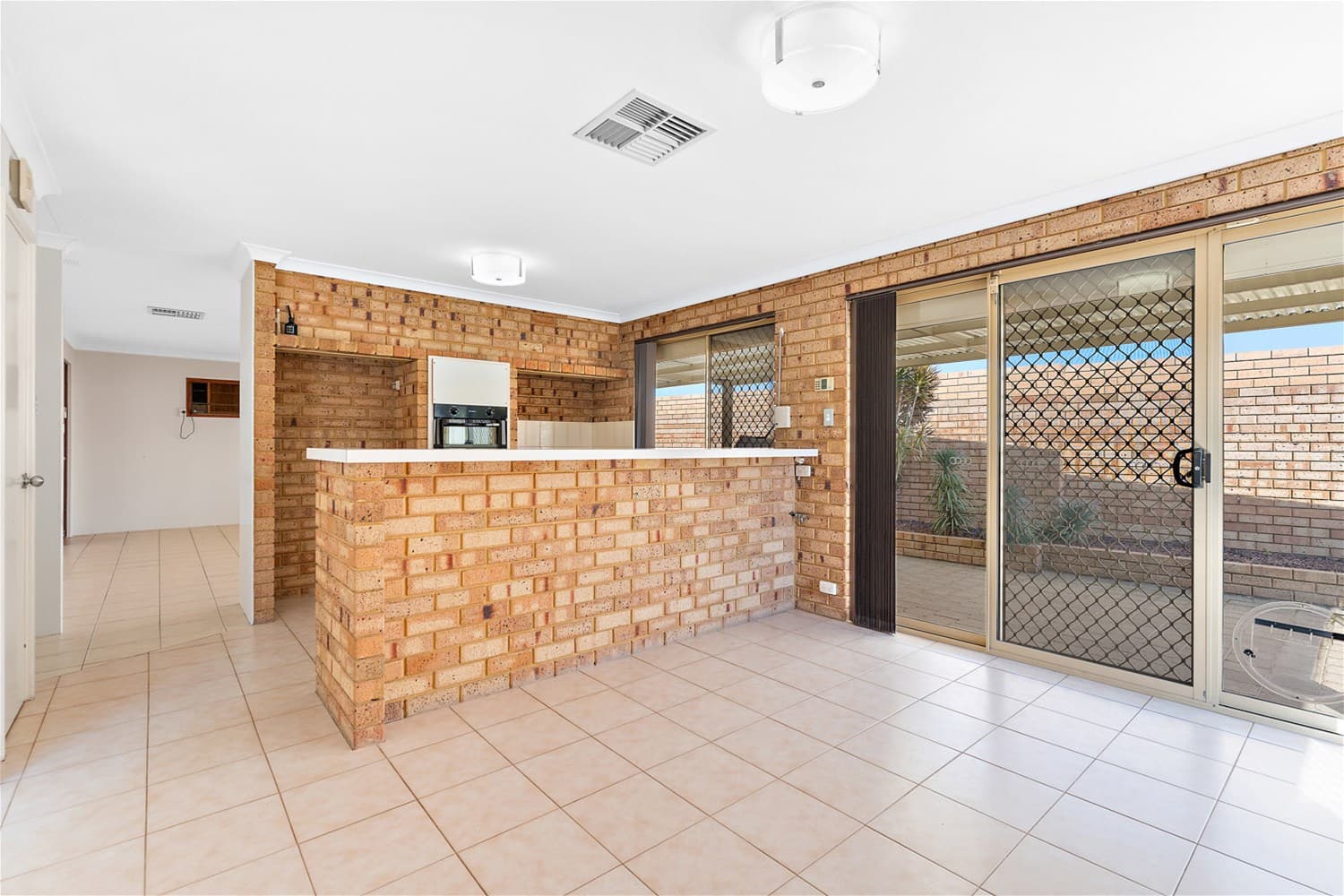 9/6 Lester Drive THORNLIE, WA, Thornlie - Thumbnail 7