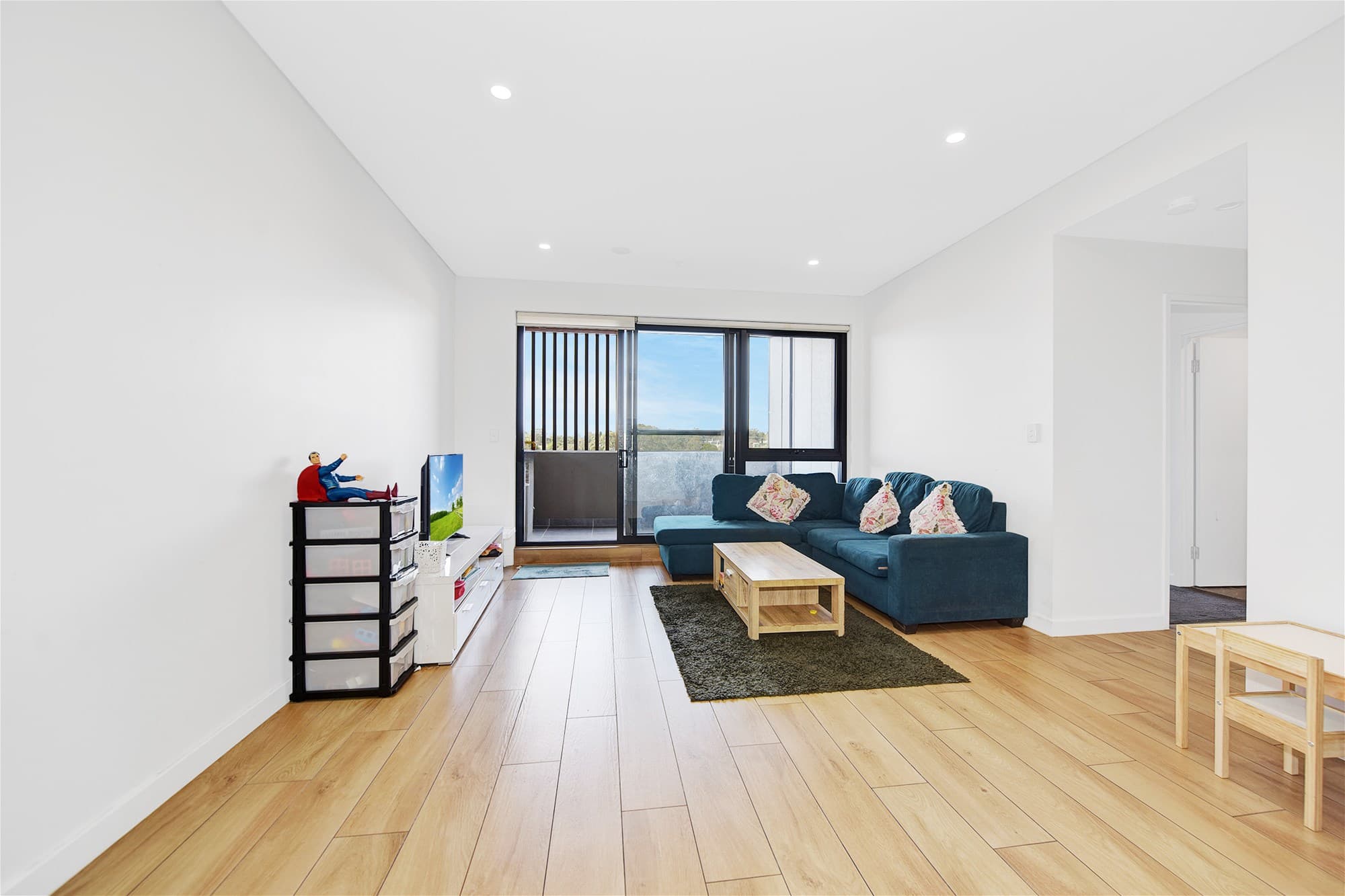 204/8 George Street SEVEN HILLS, NSW, Seven Hills - Thumbnail 2