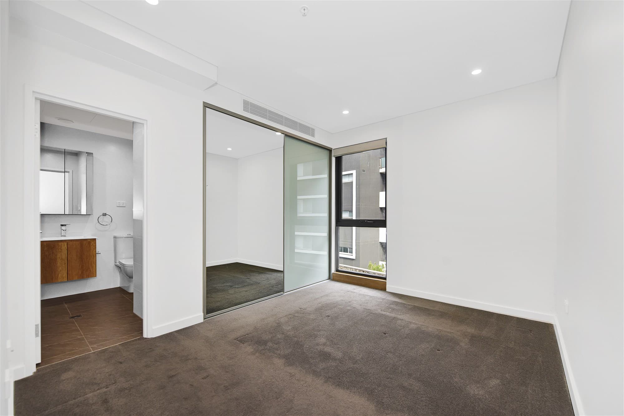 205/8 George Street SEVEN HILLS, NSW, Seven Hills - Thumbnail 3