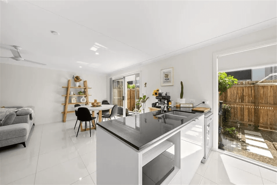 33/13 Angela Way PIMPAMA, QLD, Pimpama - Thumbnail 5