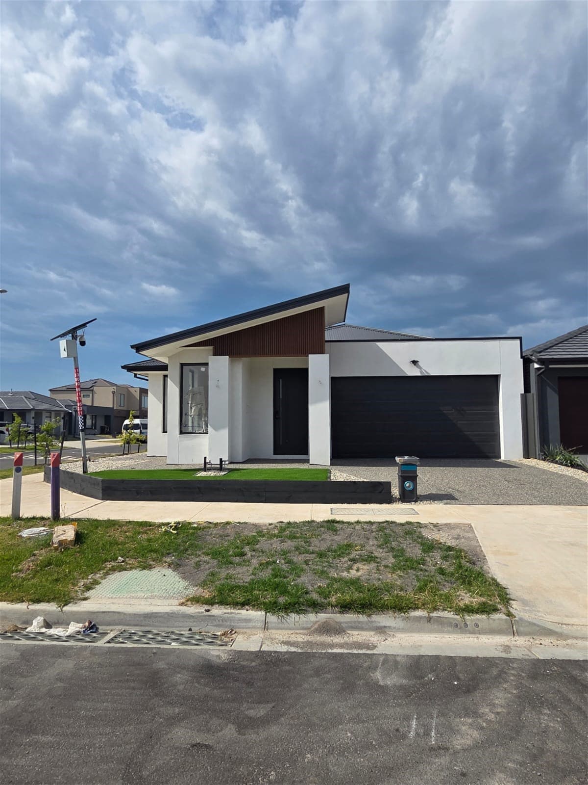 BERWICK, VIC, Berwick - Image 1