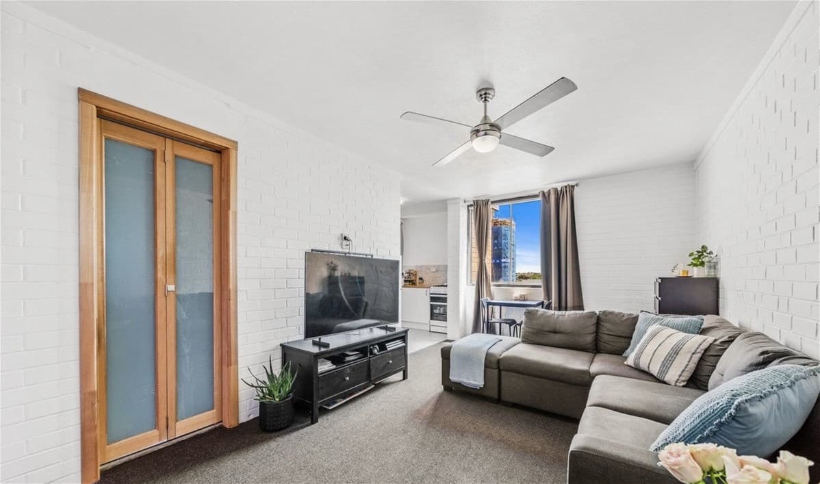 802/112  Goderich Street  EAST PERTH, WA, East Perth - Thumbnail 2