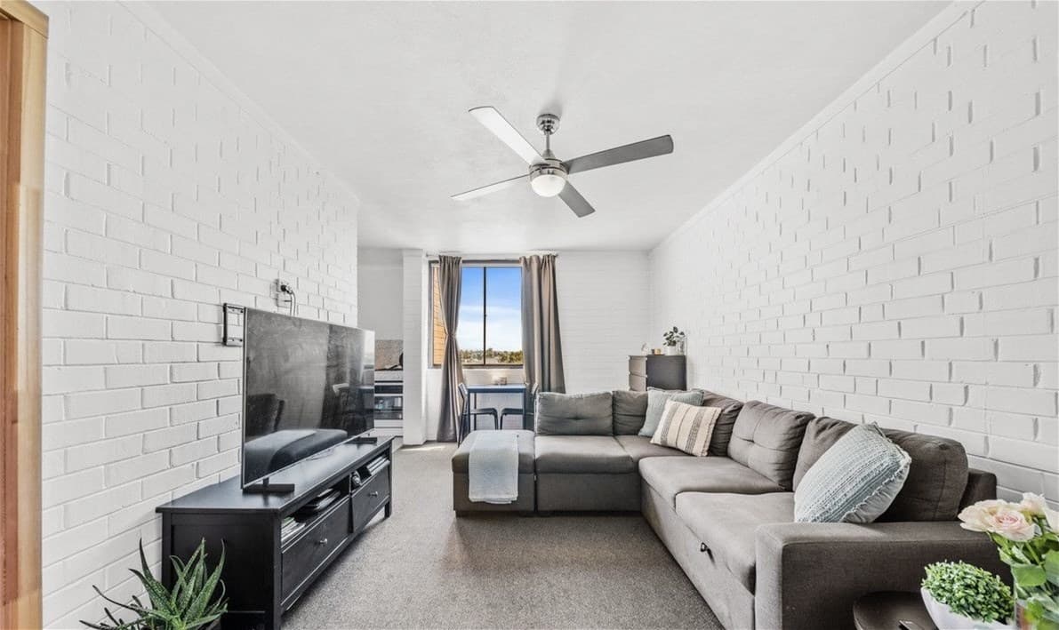 802/112  Goderich Street  EAST PERTH, WA, East Perth - Thumbnail 3
